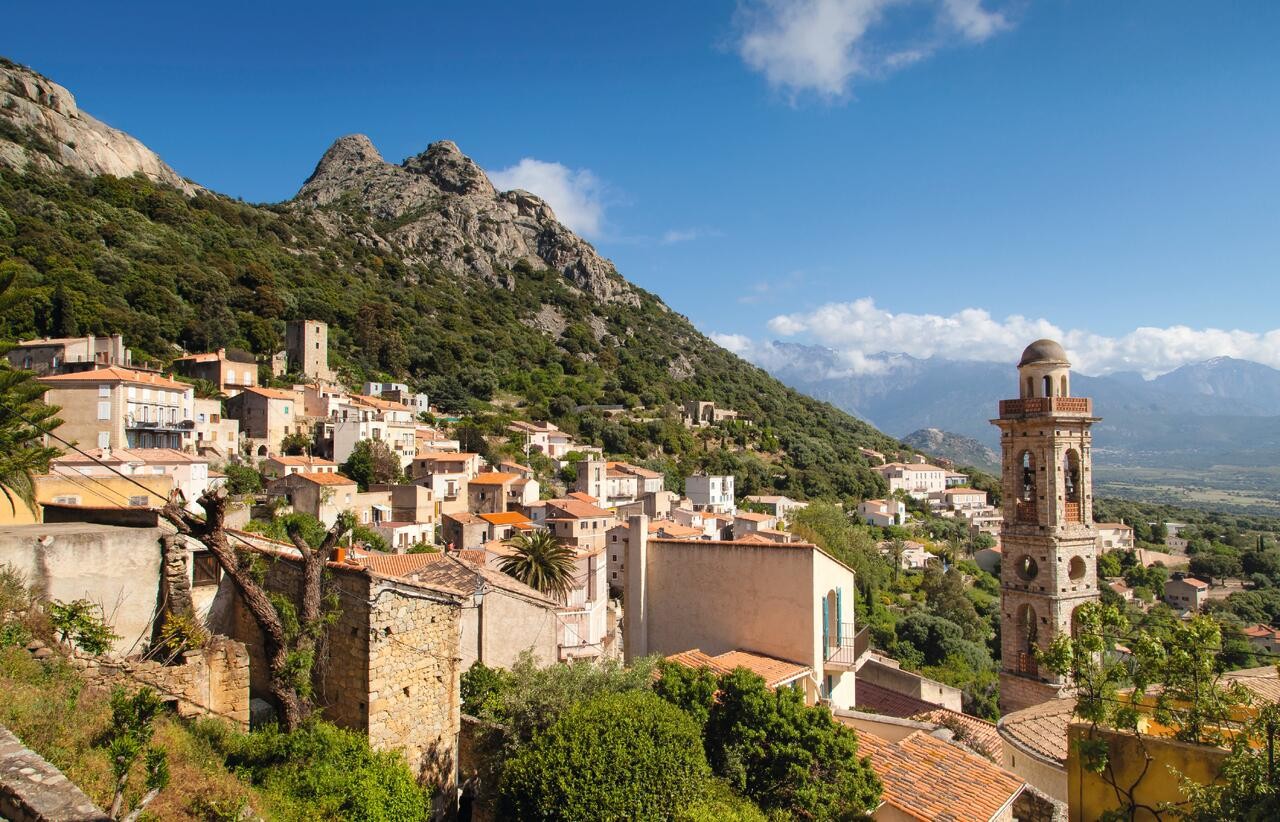 Découverte de la Corse avec une agence de voyage à Roanne